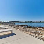 1 Bedroom Front In *