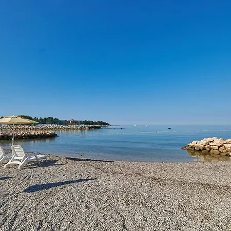 Stunning Apartment In Umag 乌马格