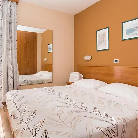 Stunning Apartment In Umag 乌马格